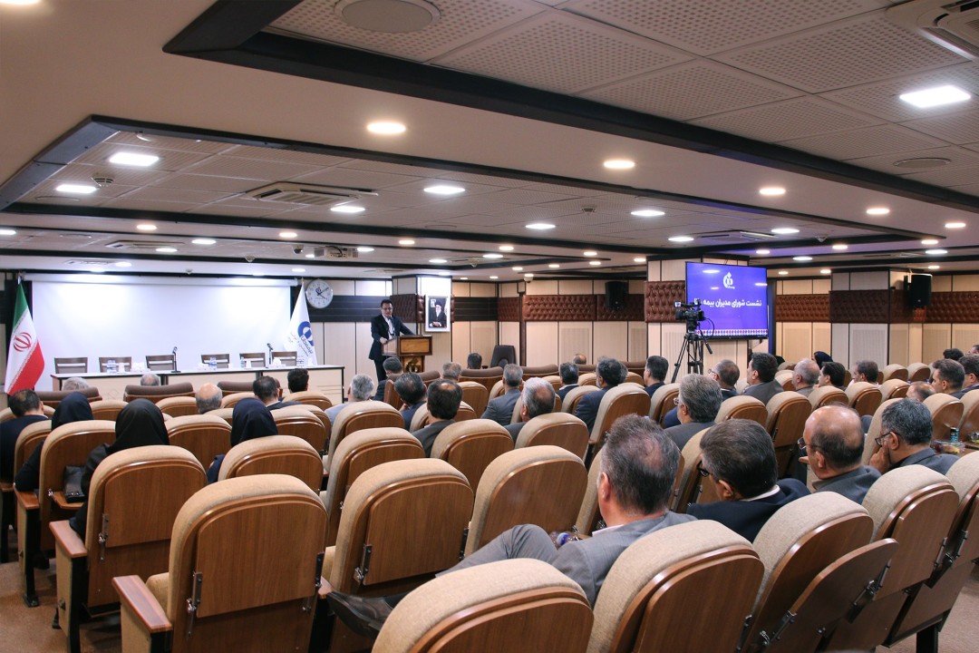 تحلیل عملكرد، تأكید بر نظارت داخلی و تحقق پرتفوی 30 همتی در چهار ماه گذشته تحلیل عملكرد، تأكید بر نظارت داخلی و تحقق پرتفوی 30 همتی در چهار ماه گذشته